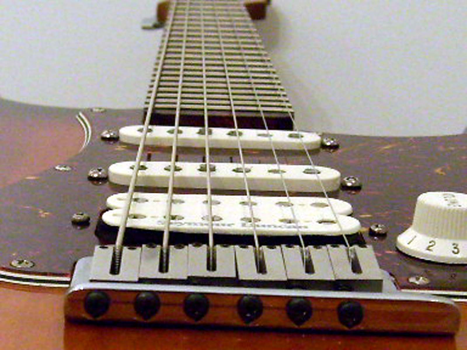 flat fretboard electric guitar